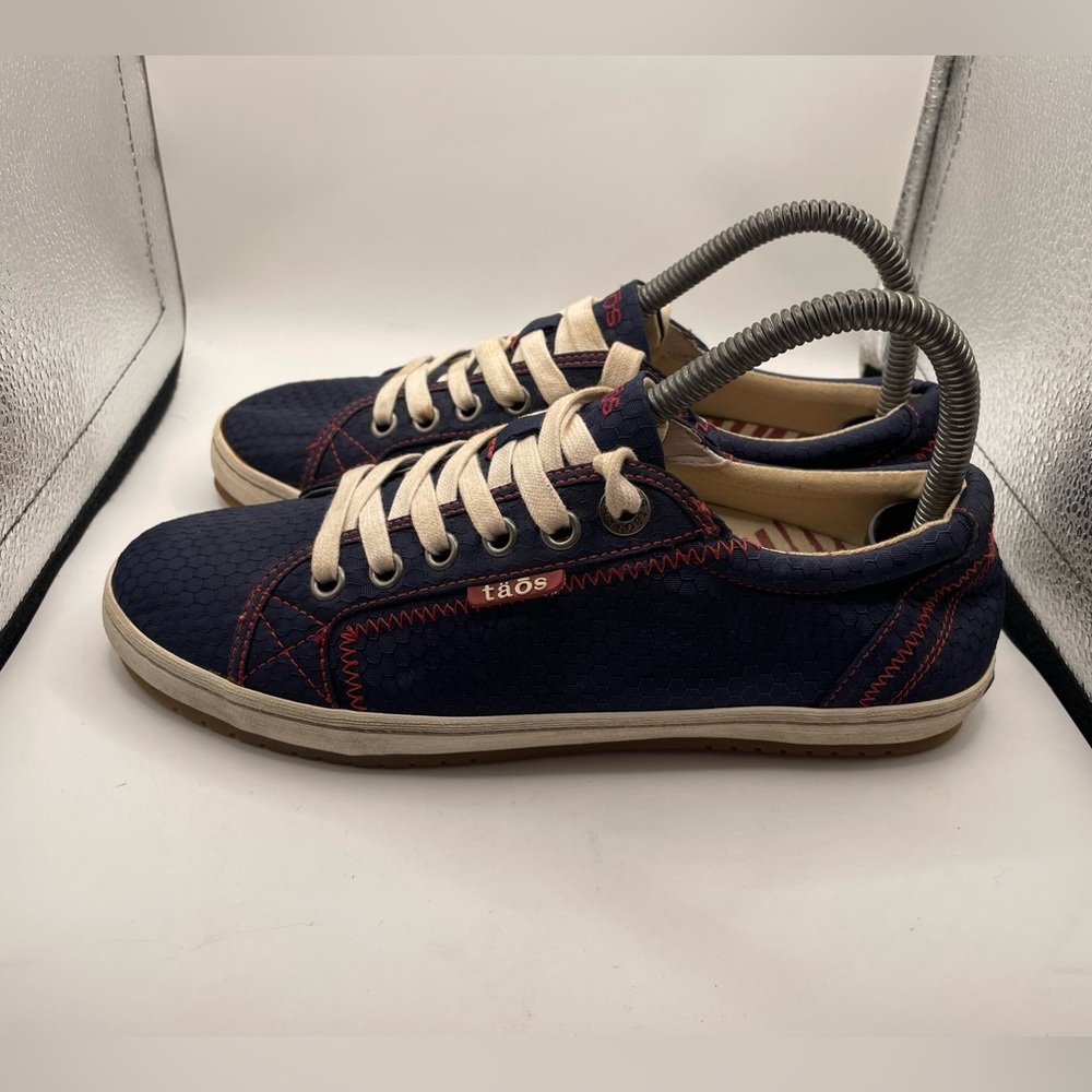Taos Footwear Glyde women’s blue sneakers size 7